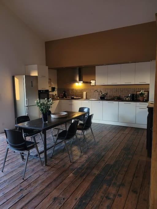 Appartement De Charme Dans Ancienne Cave A Vin Ле Булу Екстериор снимка
